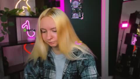 tina_golden1 online show from 1, 4, 2026