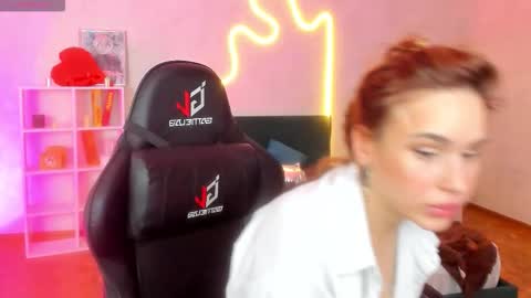 Snapshot of tina_xx_tina chatting on 20, 2, 2026 Kristina online show from 20, 2, 2026