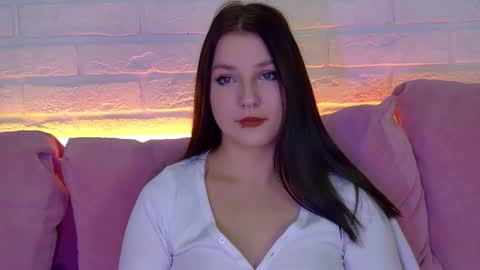 TinaBurton online show from 18, 11, 2025