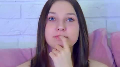 TinaBurton online show from 17, 2, 2026