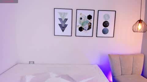 Snapshot of tinacurly chatting on 24, 11, 2025 Tina online show from 24, 11, 2025