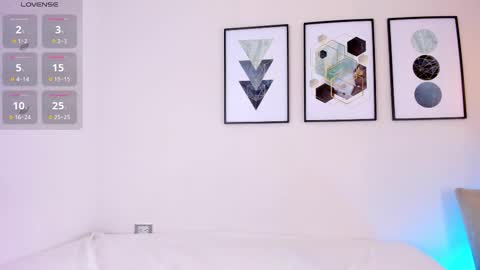 Snapshot of tinacurly chatting on 25, 11, 2025 Tina online show from 25, 11, 2025