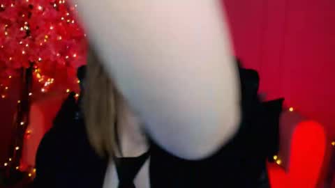 Tina Davil online show from 11, 1, 2025