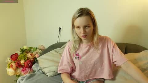 tinasiner online show from 17, 11, 2025