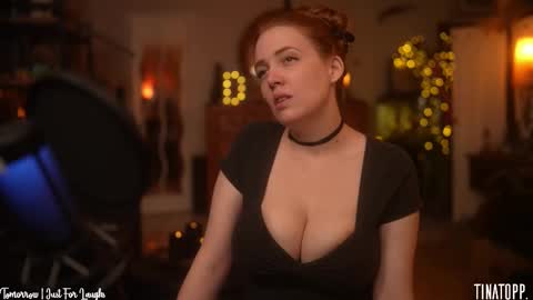 Snapshot of tinatopp chatting on 22, 11, 2025 Tina - online show from 22, 11, 2025