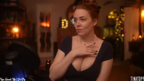 Snapshot of tinatopp chatting on 23, 11, 2025 Tina - online show from 23, 11, 2025