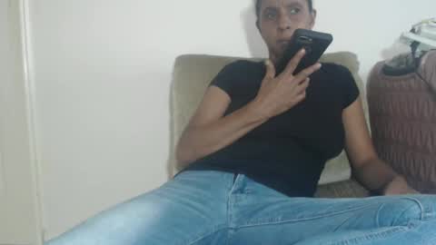 Snapshot of tinaxxxpetitexoxo chatting on 12, 11, 2025 Tina online show from 12, 11, 2025