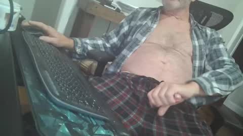 Snapshot of tincup430 chatting on 27, 10, 2025 5 day load on deck online show from 27, 10, 2025