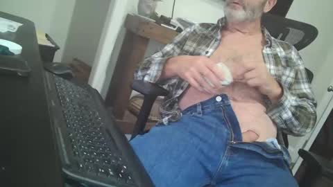 Snapshot of tincup430 chatting on 11, 11, 2025 5 day load on deck online show from 11, 11, 2025