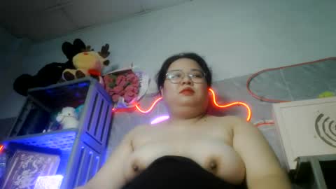 Snapshot of tini_bei chatting on 11, 6, 2026 tini_bei online show from 11, 6, 2026