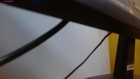 Snapshot of tinisweet chatting on 11, 11, 2025 tinisweet online show from 11, 11, 2025