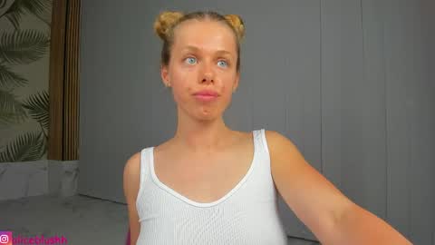 Alice ONLINE TOMORROW 1100-1700 GMT3 online show from 18, 4, 2026