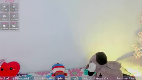 Snapshot of tiny__emmy_ chatting on 6, 5, 2026 Emmy M online show from 6, 5, 2026