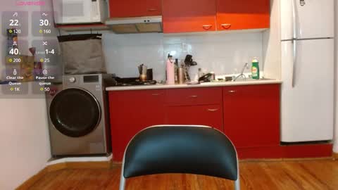 Tiny Caroline online show from 25, 2, 2025