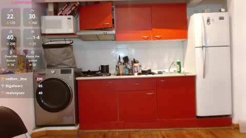 Tiny Caroline online show from 26, 2, 2025