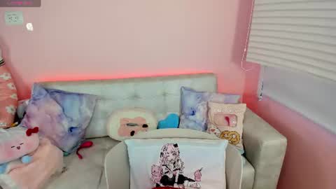 Snapshot of tiny_cora chatting on 19, 6, 2026 tiny_cora online show from 19, 6, 2026