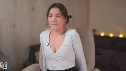 Snapshot of tiny_miracle chatting on 6, 2, 2025 Lyssa online show from 6, 2, 2025