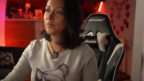 Snapshot of tiny_panther chatting on 12, 2, 2025 Ana Molly online show from 12, 2, 2025