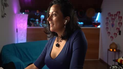 Snapshot of tiny_panther chatting on 22, 2, 2025 Ana Molly online show from 22, 2, 2025