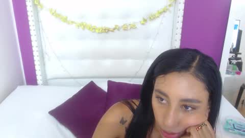 Snapshot of tiny_sarah1 chatting on 27, 10, 2025 tiny_sarah1 online show from 27, 10, 2025