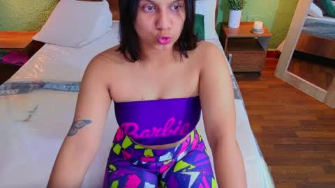 tiny_whore18 online show from 21, 4, 2026