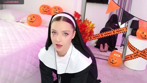 Im Tiny   -- Online  at 8 AM GMT  online show from 28, 10, 2025