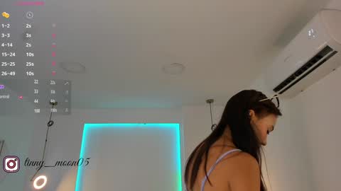 Luna  online show from 30, 1, 2025