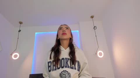 Luna  online show from 11, 2, 2025