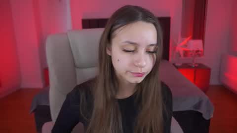 tinynataliee online show from 8, 2, 2026