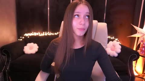 Snapshot of tinynataliee chatting on 25, 4, 2026 tinynataliee online show from 25, 4, 2026