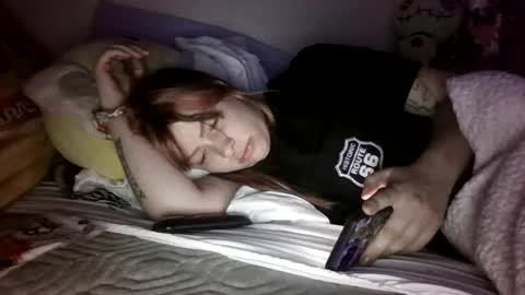 Snapshot of tinytittiexx chatting on 14, 6, 2026 tinytittiexx online show from 14, 6, 2026