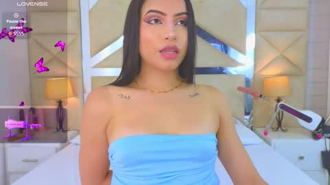 Tiphani Walker online show from 16, 9, 2025