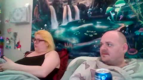 Snapshot of tipthekittenxo chatting on 3, 2, 2026 tipthekittenxo online show from 3, 2, 2026