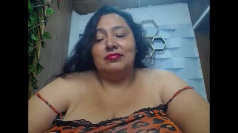 Snapshot of tistmature chatting on 24, 11, 2025 TISTMATURE online show from 24, 11, 2025