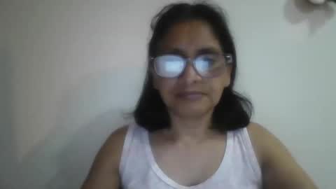 Snapshot of titssmall123 chatting on 30, 11, 2025 Ester online show from 30, 11, 2025