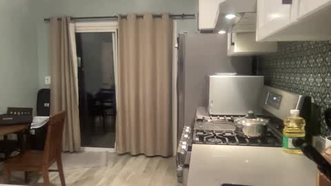 tlayne410 online show from 19, 2, 2025