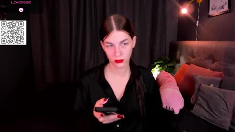 Snapshot of to_your chatting on 31, 10, 2025 2 GMT Mo Tu We Th Fr 10am-4am online show from 31, 10, 2025