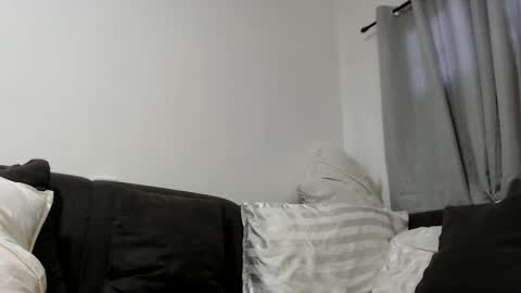 Snapshot of tod916 chatting on 16, 11, 2025 LuckyLaura online show from 16, 11, 2025