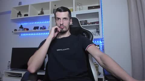 Todd online show from 13, 10, 2025