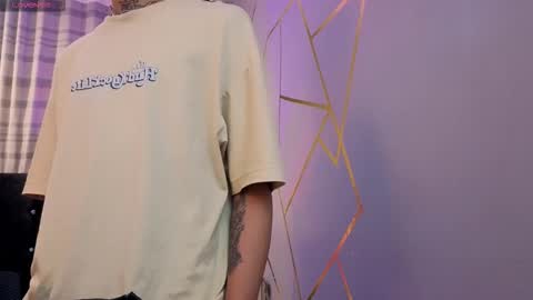 Snapshot of todoroki_g chatting on 13, 11, 2025 todoroki_g online show from 13, 11, 2025