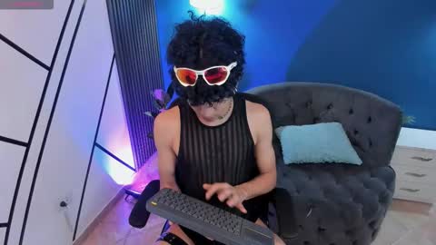 Snapshot of todoroki_g chatting on 17, 11, 2025 todoroki_g online show from 17, 11, 2025