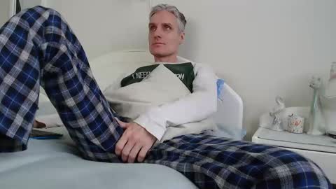 Snapshot of toffmen chatting on 1, 2, 2025 Daniel Bisexual uncut 20cm online show from 1, 2, 2025