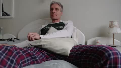 Snapshot of toffmen chatting on 2, 3, 2025 Daniel Bisexual uncut 20cm online show from 2, 3, 2025