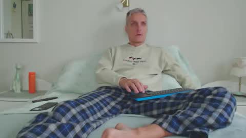 Snapshot of toffmen chatting on 20, 9, 2025 Daniel Bisexual uncut 20cm online show from 20, 9, 2025