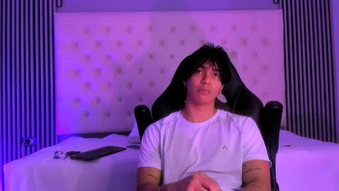 toji lee online show from 11, 11, 2025