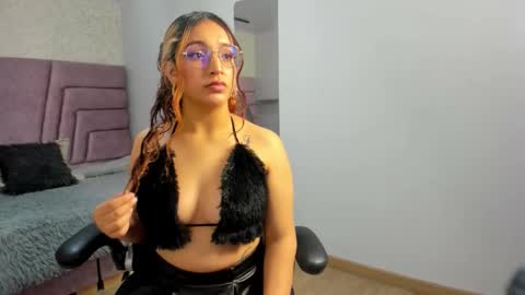 Snapshot of tokyo_royal chatting on 2, 3, 2026 tokyo_royal online show from 2, 3, 2026