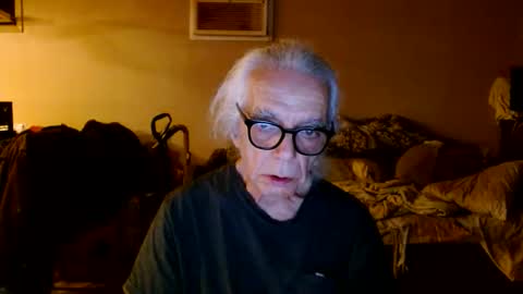 Snapshot of tom112292014 chatting on 18, 4, 2026 tom112292014 online show from 18, 4, 2026