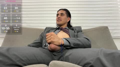 TOM online show from 1, 2, 2025