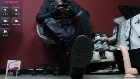 Tom online show from 5, 12, 2024