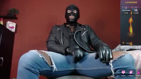 Tom online show from 12, 3, 2025